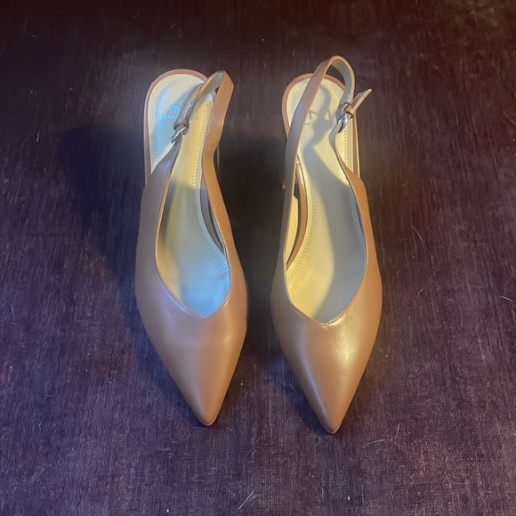 Marc Fisher Stacked Heel Sling Back Pump - Picture 2 of 6